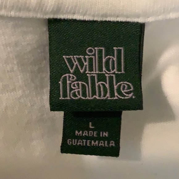 Wild Fable Size Large White V-Neck Crop Top. New Without Tags - Picture 2 of 3